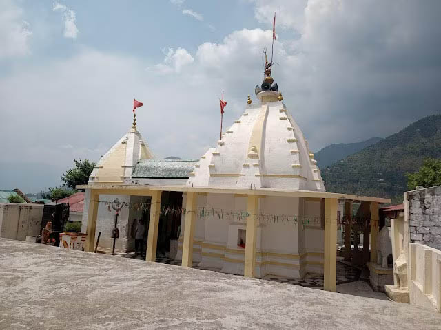 Sudh Mahadev Temple, Patnitop region